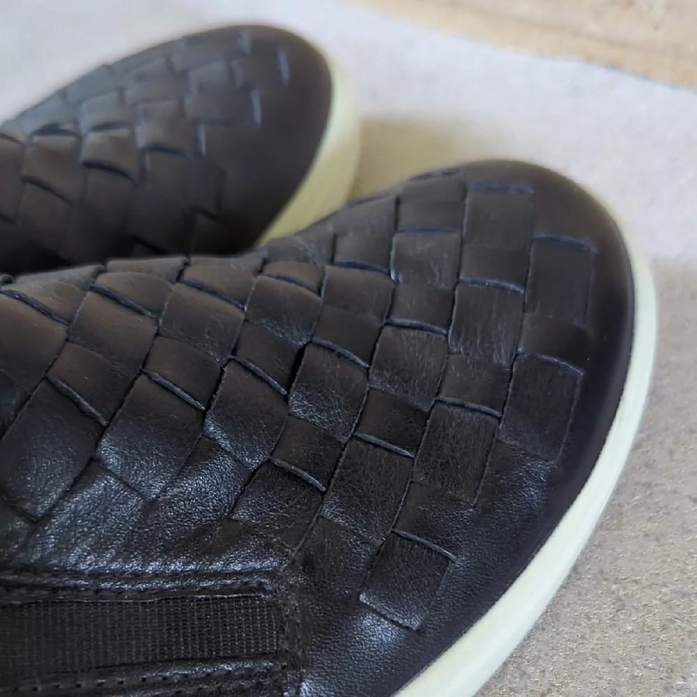 ECCO I  Black Soft 7 Leather Woven Slip-On Sneaker Loafers, 5/36 - Picture 8 of 16